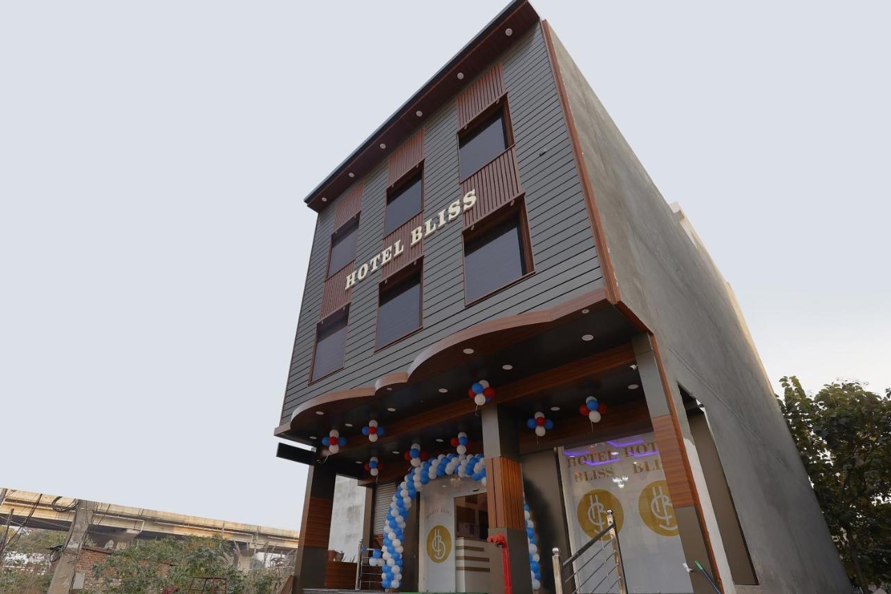 Hotel Bliss Zirakpur Exterior foto