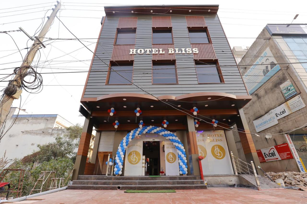 Hotel Bliss Zirakpur Exterior foto